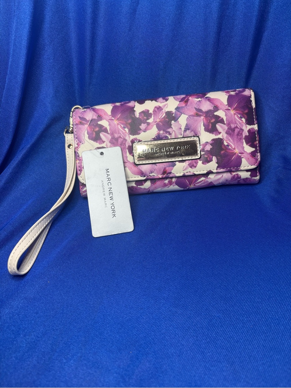 Marc New York Andrew Marc Floral Wristlet Wallet NWT Purple Pink